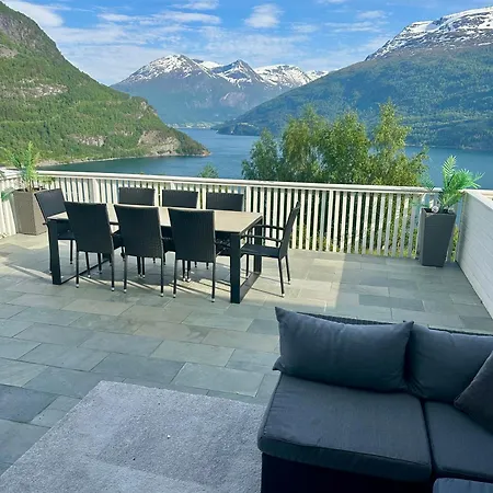 Leilighet Med Fantastisk Utsikt Stryn Exterior photo